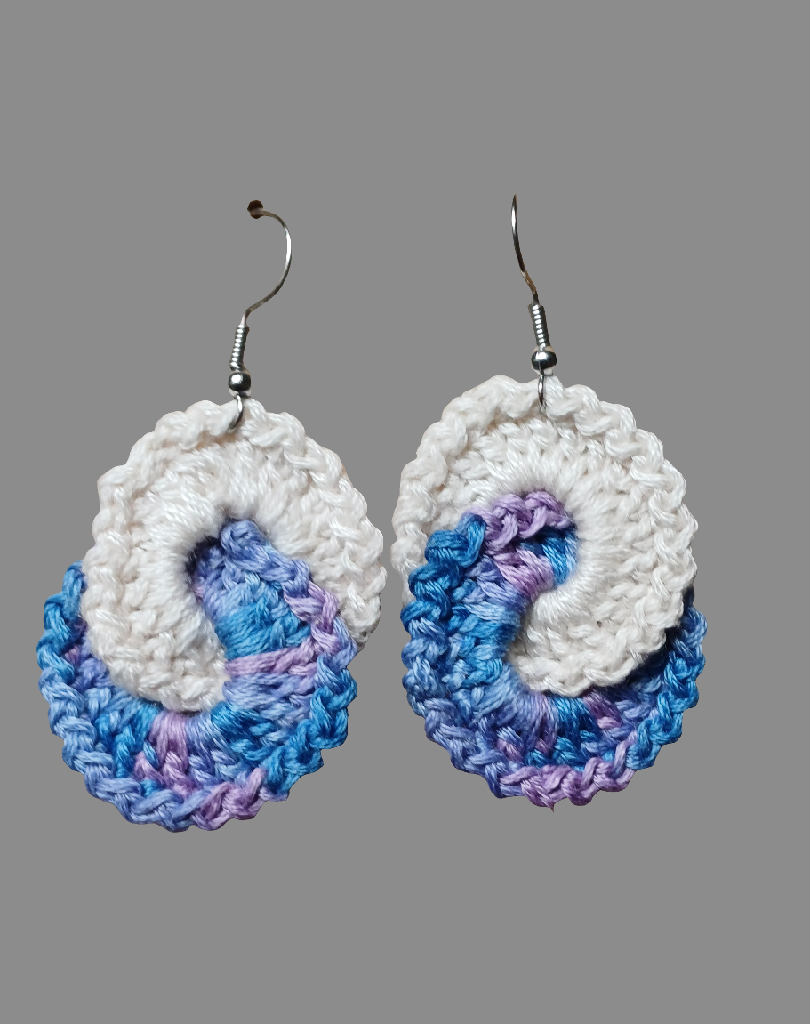Boucle d'oreille au crochet/frais d'expédition offert.