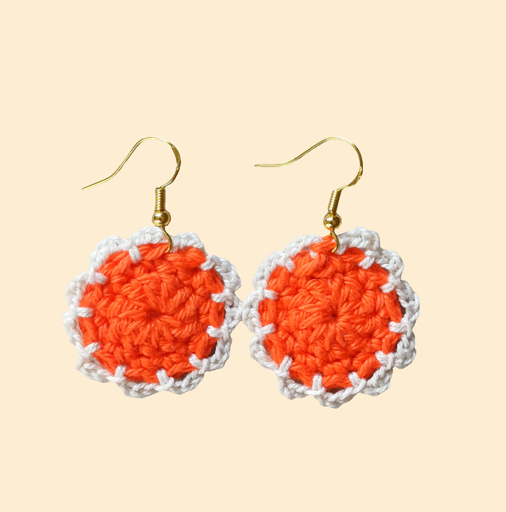 Boucle d'oreille au crochet/frais d'envoi offert.