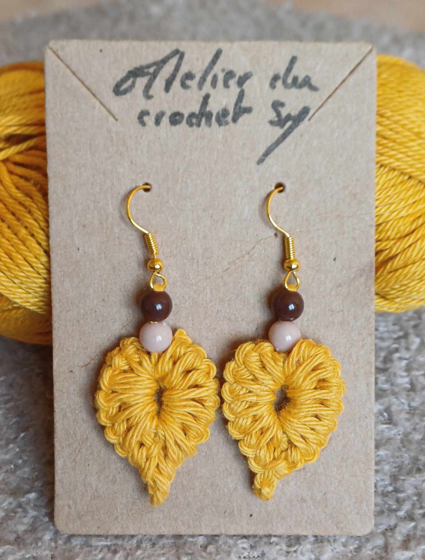 Boucle d'oreille au crochet