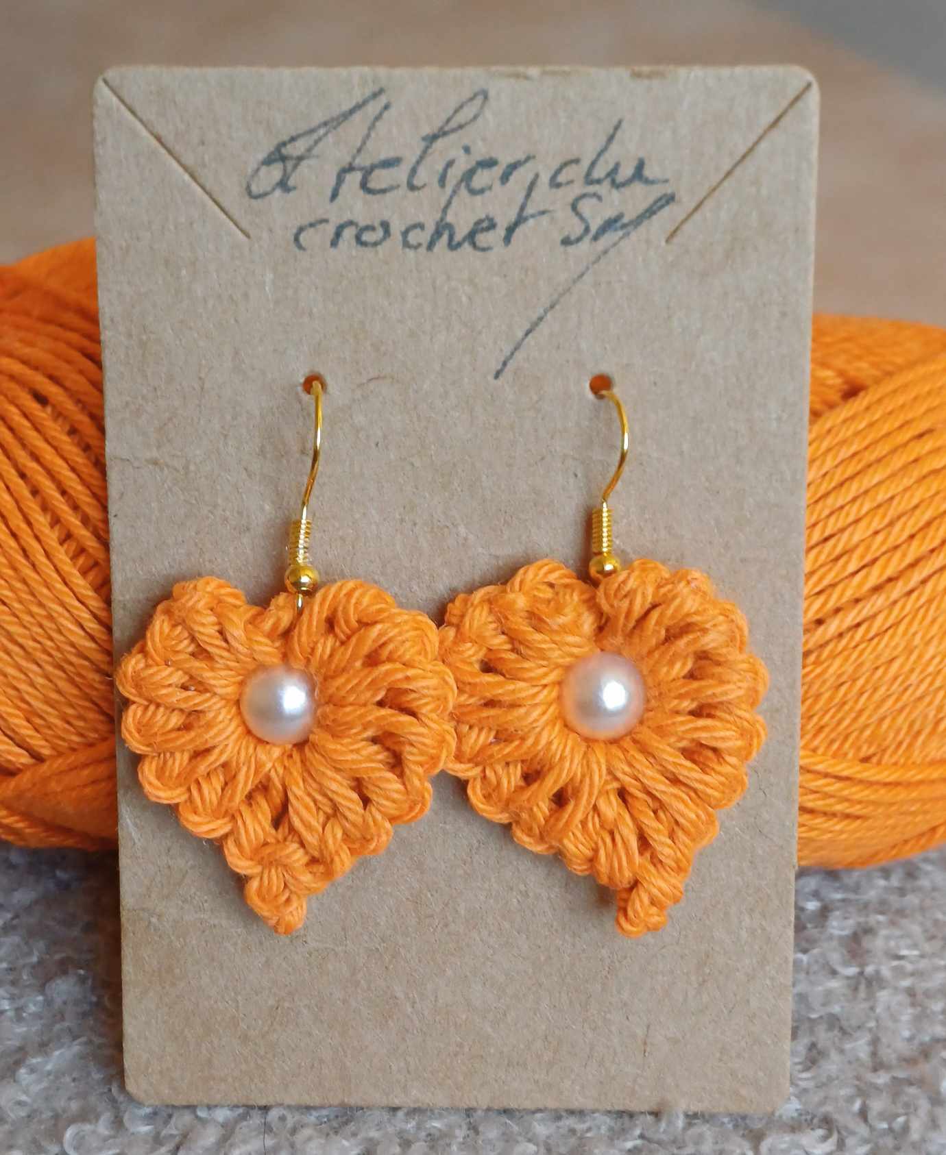 Boucle d'oreille au crochet