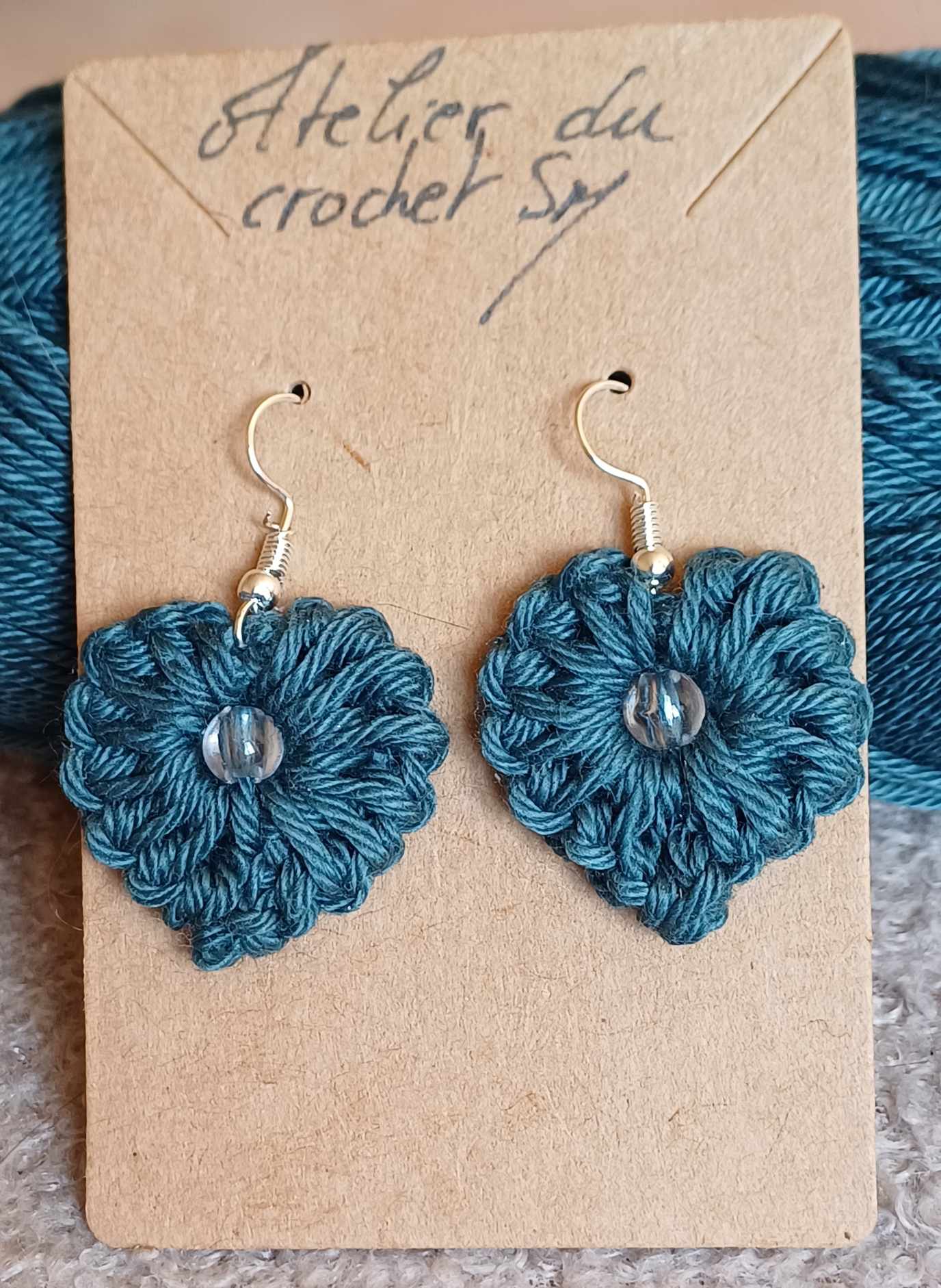 Boucle d'oreille au crochet