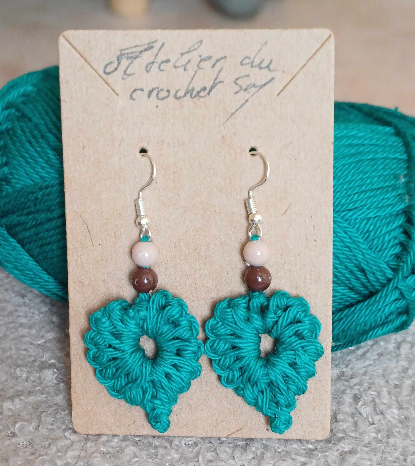 Boucle d'oreille au crochet